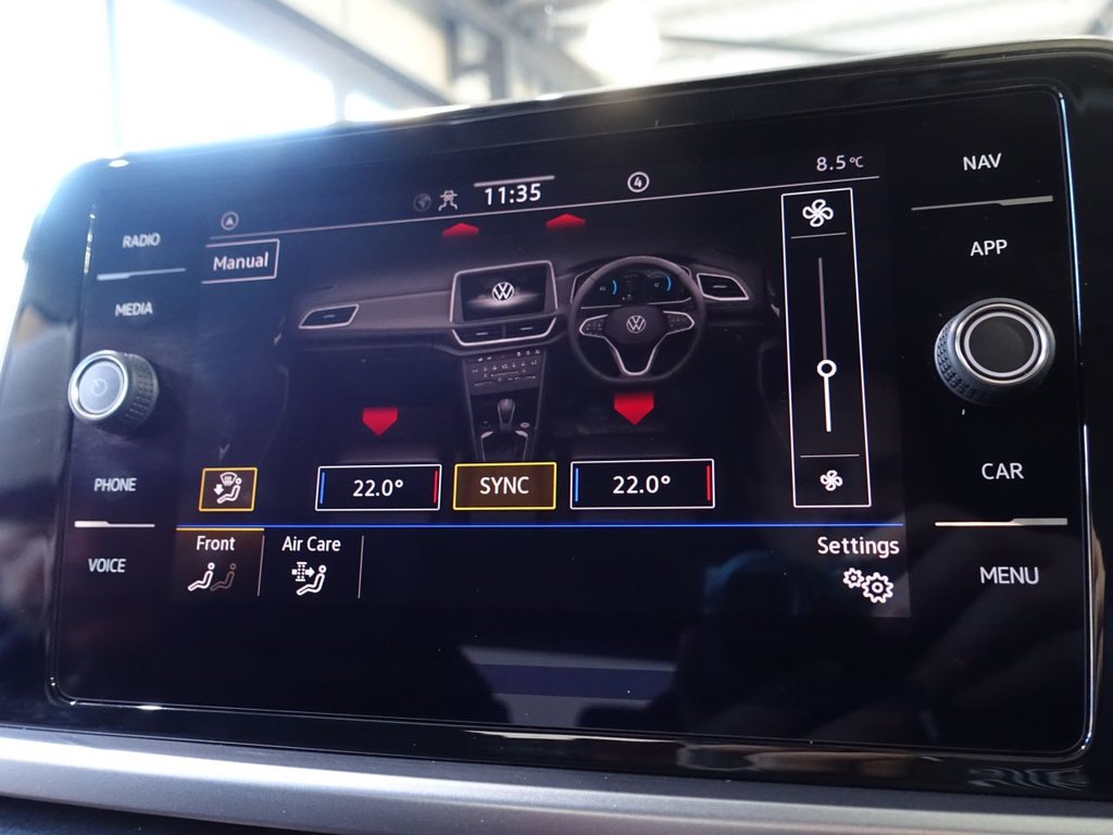 Used Volkswagen T-Roc 2023 for sale - 77100998: Photo 33