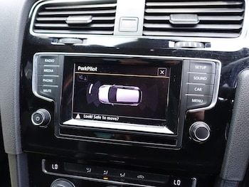 Used Volkswagen Golf 2014 for sale - 76098126: Photo 3