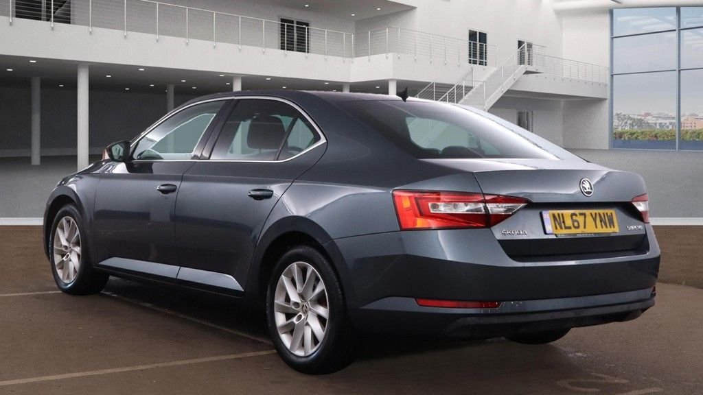 Used Skoda Superb 2017 for sale - 76368221: Photo 5