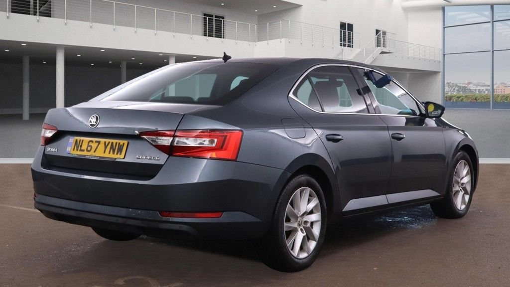 Used Skoda Superb 2017 for sale - 76368221: Photo 6