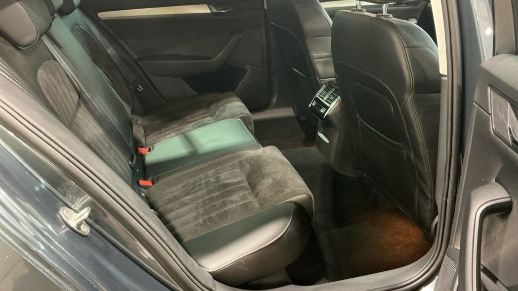 Used Skoda Superb 2017 for sale - 76368221: Photo 7