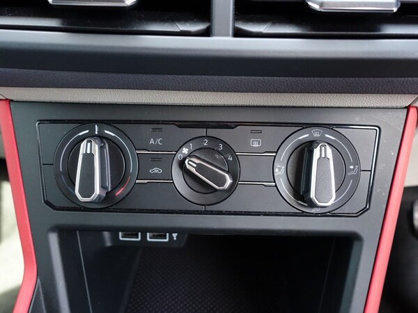 Used Volkswagen Polo 2020 for sale - 75384055: Photo 32