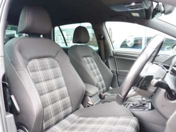 Used Volkswagen Golf 2018 for sale - 74065177: Photo
