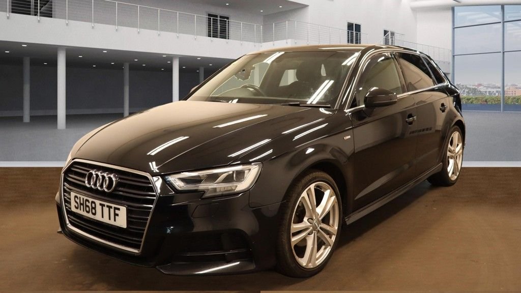 Used Audi A3 2018 for sale - 76406567: Photo 2