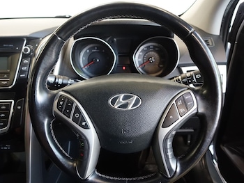 Used Hyundai i30 2014 for sale - 79584627: Photo
