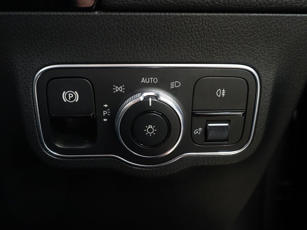 Used Mercedes-Benz GLA 2020 for sale - 77027005: Photo 25