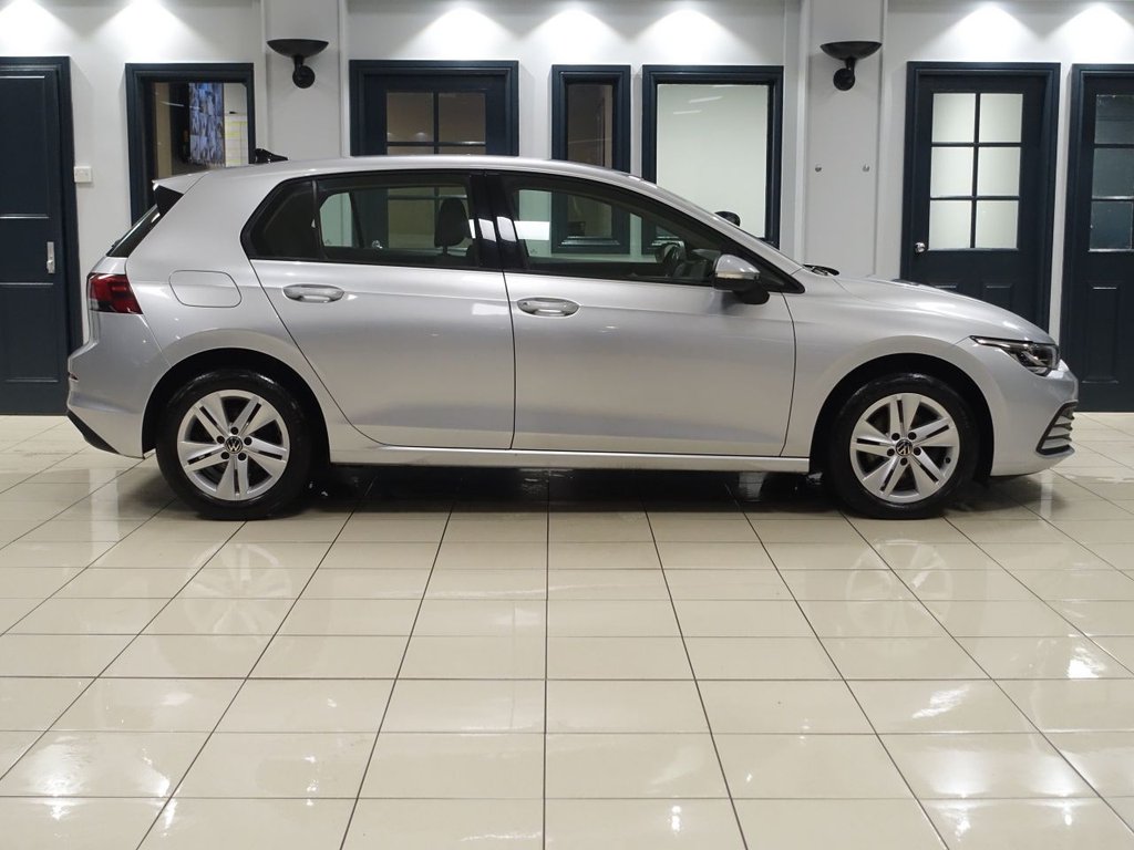 Used Volkswagen Golf 2021 for sale - 77027076: Photo 2