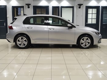 Used Volkswagen Golf 2021 for sale - 77027076: Photo