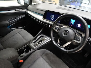 Used Volkswagen Golf 2021 for sale - 77027076: Photo