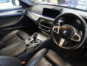 Used BMW 5 Series 2020 for sale - 77027072: Photo