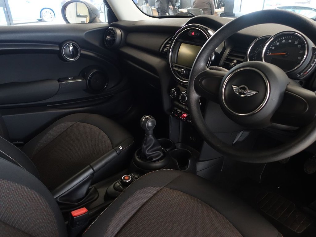 Used MINI Hatch 2017 for sale - 77027046: Photo 2