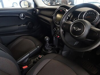 Used MINI Hatch 2017 for sale - 77027046: Photo