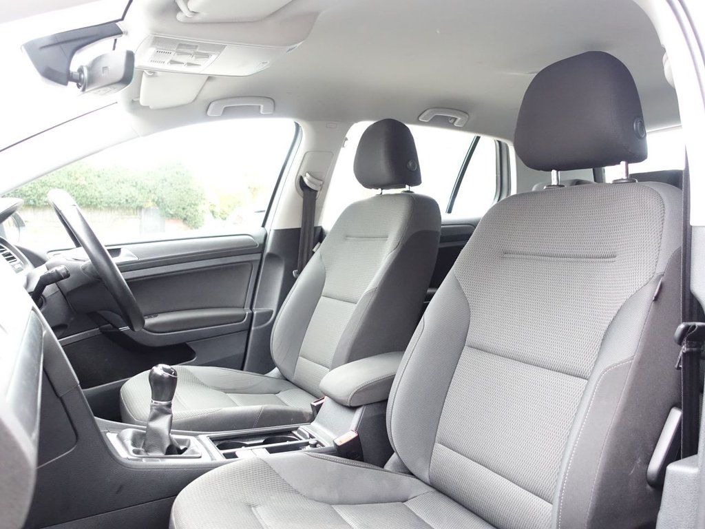 Used Volkswagen Golf 2017 for sale - 76454074: Photo 13