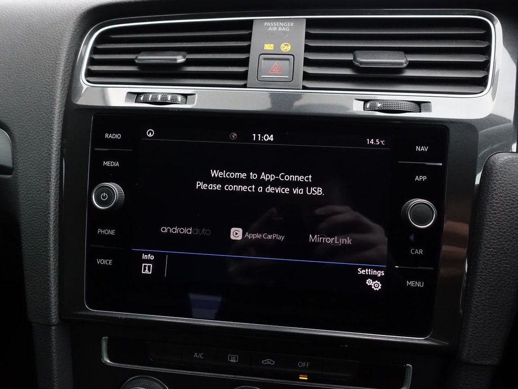 Used Volkswagen Golf 2017 for sale - 76454074: Photo 22