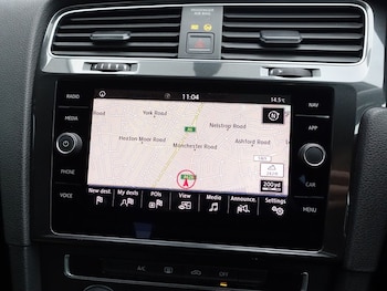 Used Volkswagen Golf 2017 for sale - 76454074: Photo