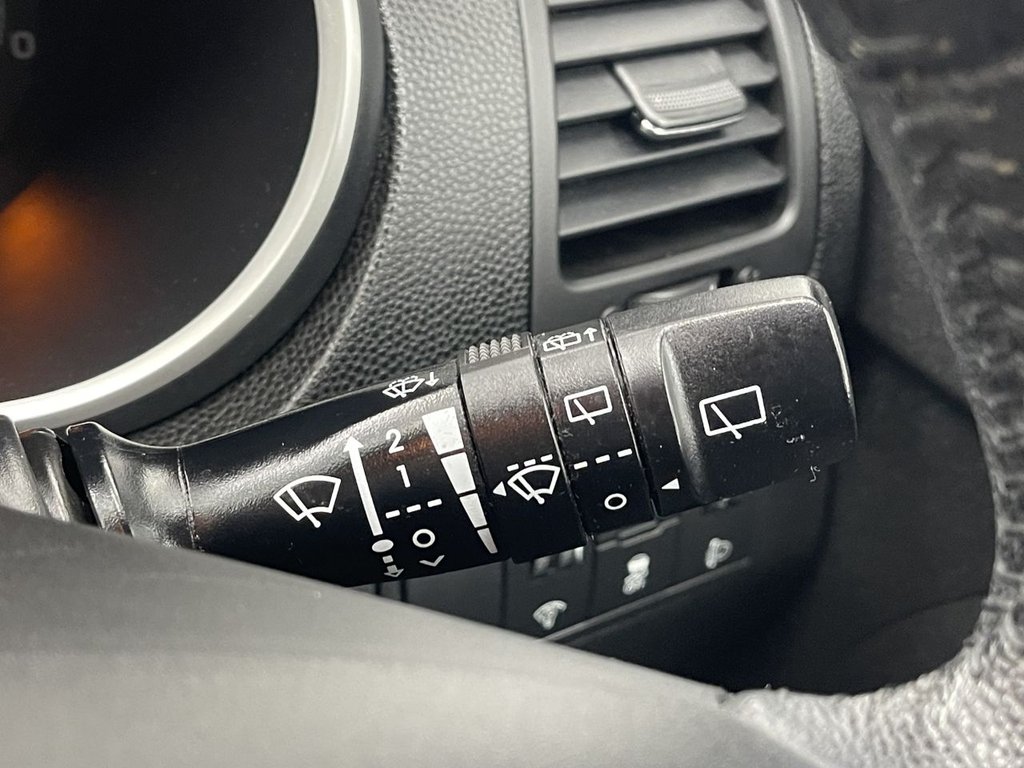 Used Kia Venga 2011 for sale - 77288471: Photo 22