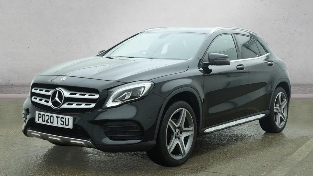Used Mercedes-Benz GLA 2020 for sale - 77905636: Photo 2