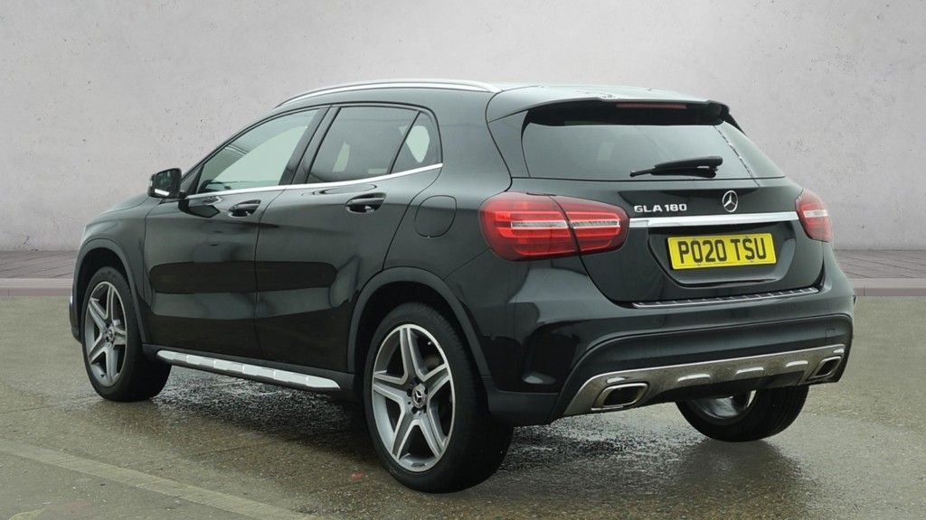 Used Mercedes-Benz GLA 2020 for sale - 77905636: Photo 3