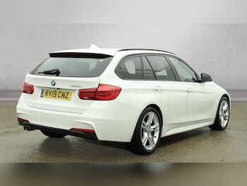 Used BMW 3 Series 2019 for sale - 77302514: Photo