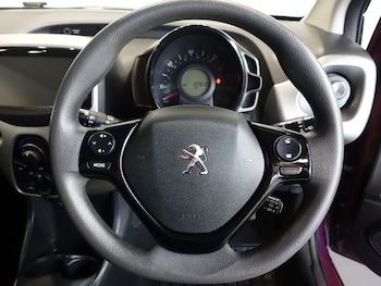 Used Peugeot 108 2018 for sale - 79584957: Photo