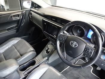 Used Toyota Auris 2018 for sale - 79584658: Photo