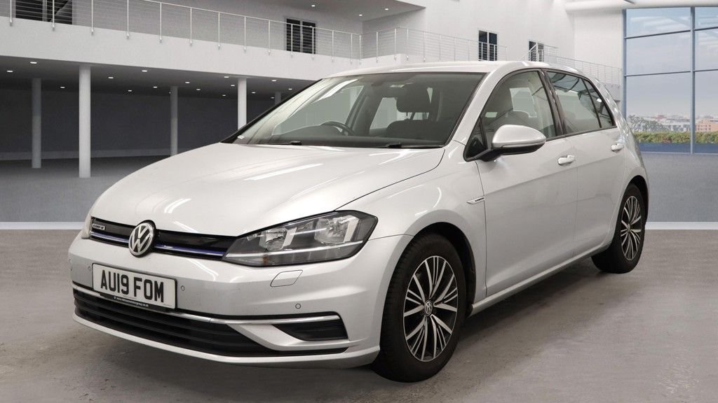 Used Volkswagen Golf 2019 for sale - 76338631: Photo 4