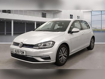Used Volkswagen Golf 2019 for sale - 76338631: Photo