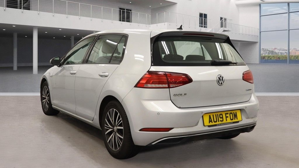 Used Volkswagen Golf 2019 for sale - 76338631: Photo 5