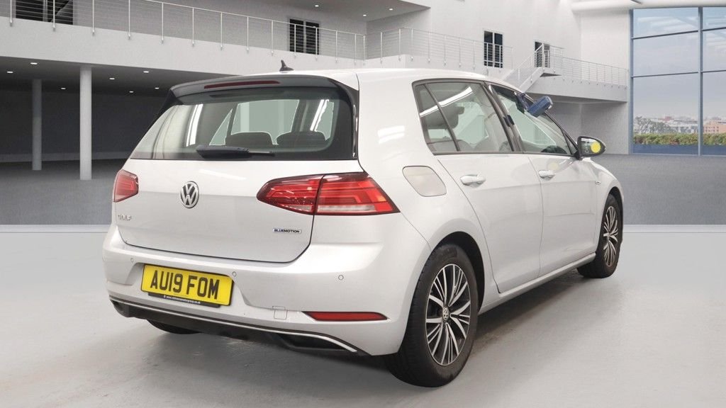 Used Volkswagen Golf 2019 for sale - 76338631: Photo 6