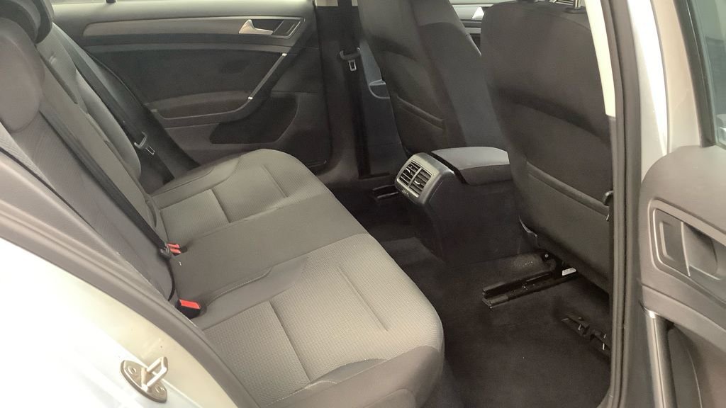 Used Volkswagen Golf 2019 for sale - 76338631: Photo 7