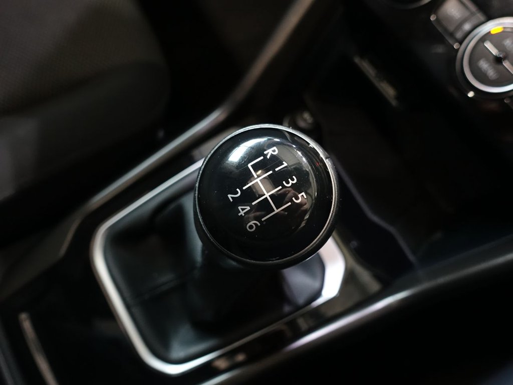 Used Volkswagen T-Roc 2019 for sale - 77905538: Photo 25