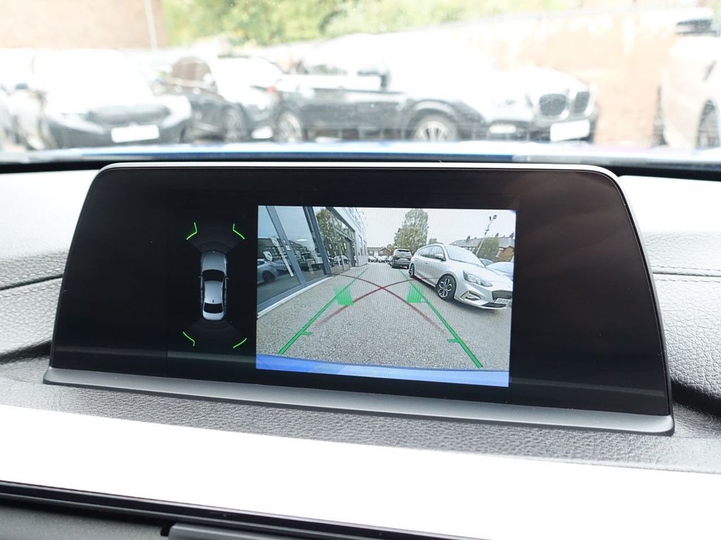 Used BMW 3 Series 2018 for sale - 76203449: Photo 17