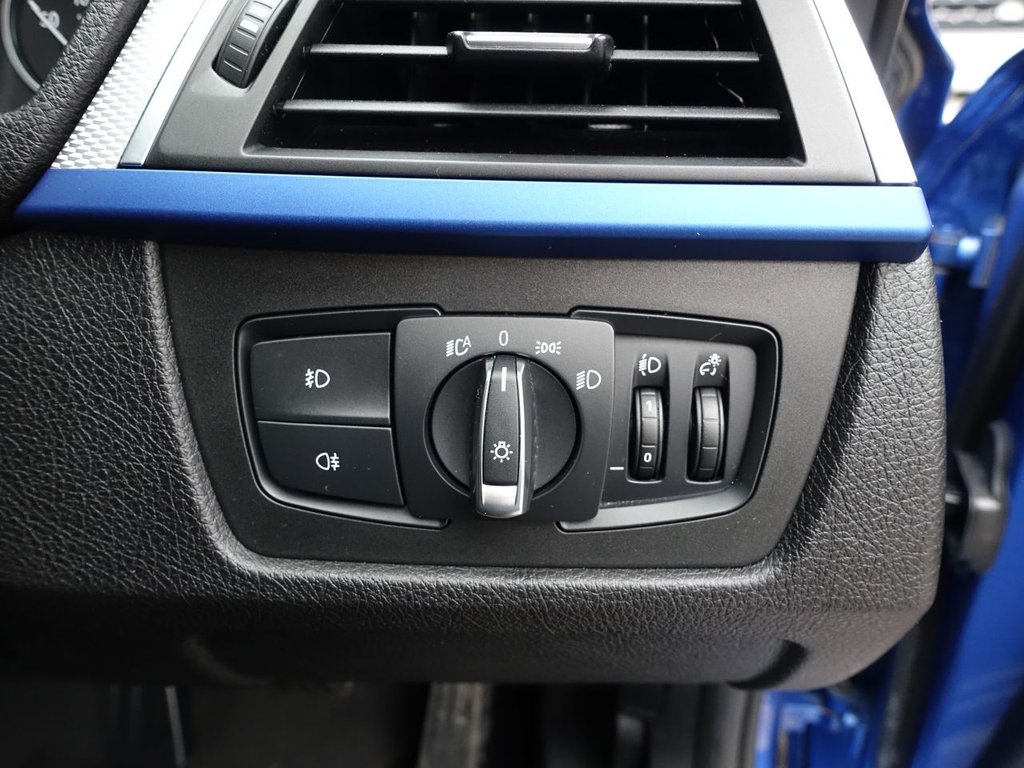 Used BMW 3 Series 2018 for sale - 76203449: Photo 36