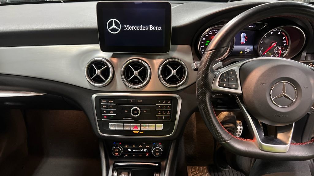 Used Mercedes-Benz CLA 2019 for sale - 76367979: Photo 2