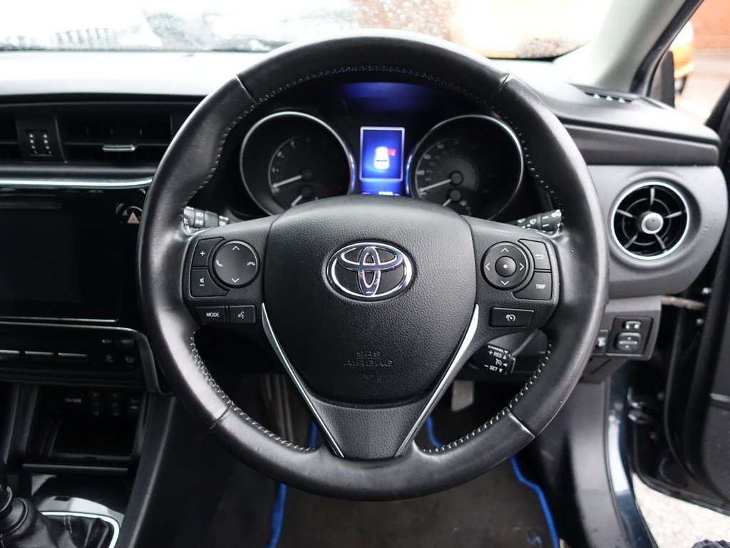 Used Toyota Auris 2015 for sale - 76985943: Photo 24