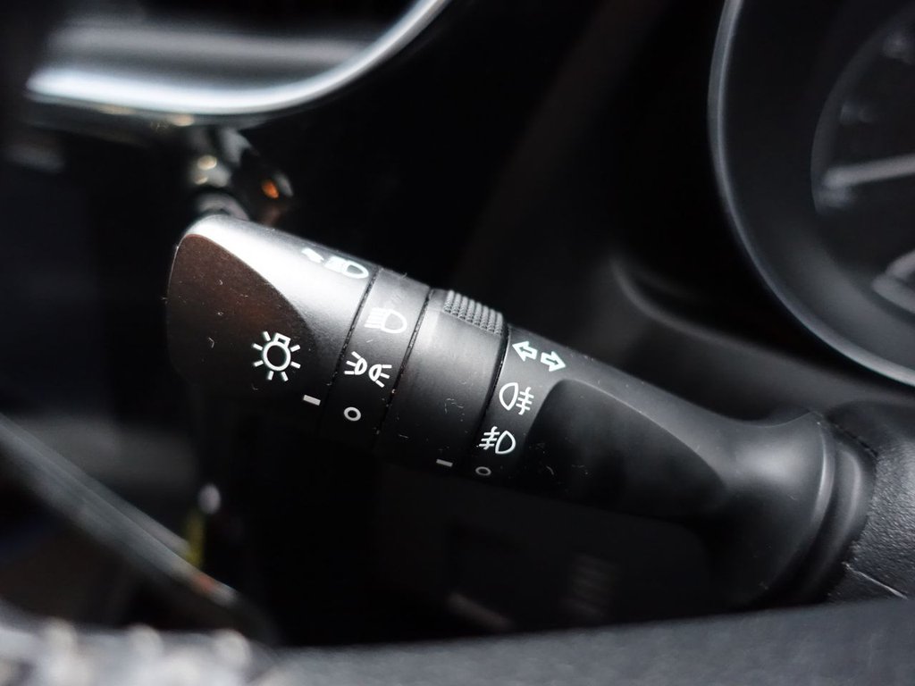 Used Toyota Auris 2015 for sale - 76985943: Photo 25