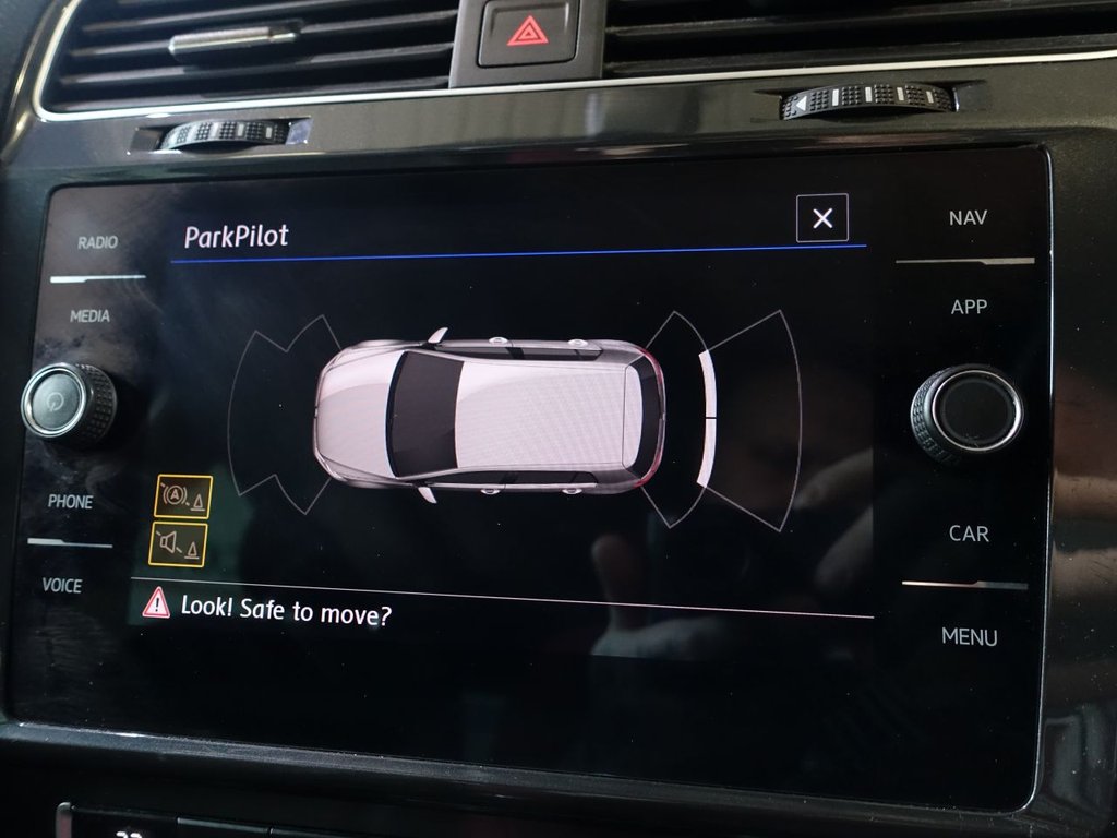 Used Volkswagen Golf 2020 for sale - 77643009: Photo 24