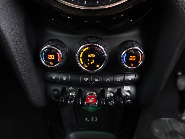 Used MINI Hatch 2017 for sale - 76068969: Photo 32