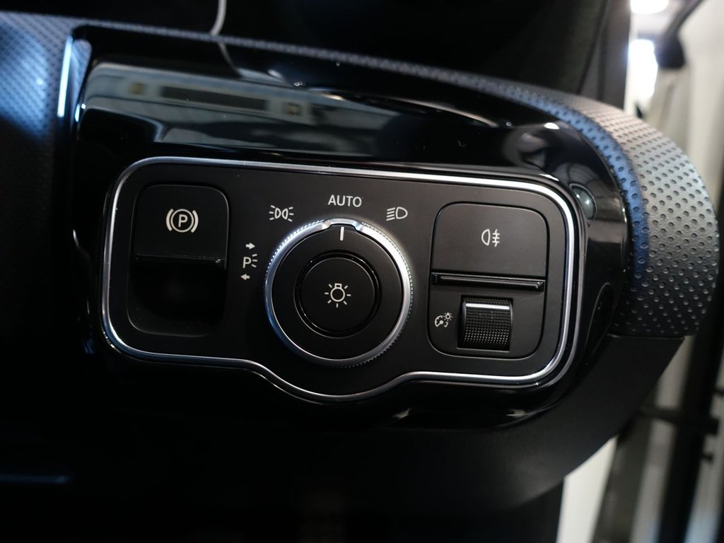 Used Mercedes-Benz A-Class 2019 for sale - 77643082: Photo 24