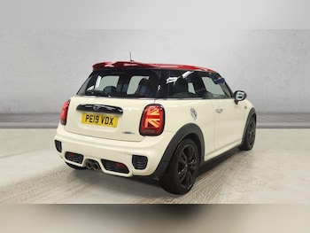 Used MINI Hatch 2019 for sale - 77332914: Photo