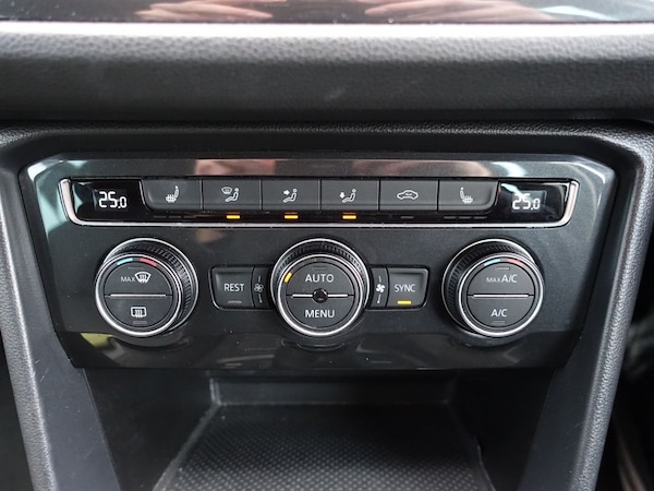 Used Volkswagen Tiguan 2019 for sale - 76139861: Photo 38