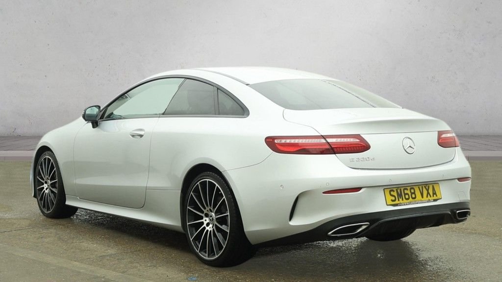 Used Mercedes-Benz E Class 2019 for sale - 77256128: Photo 3