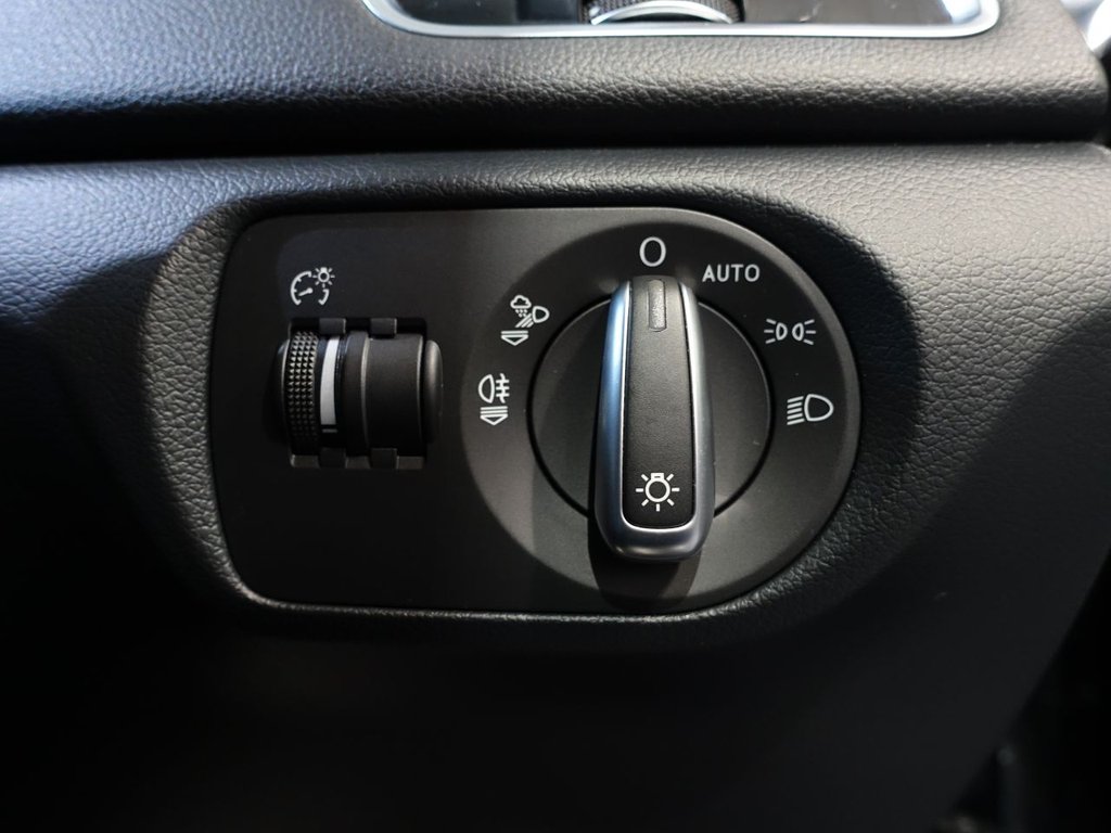 Used Audi Q3 2017 for sale - 77685283: Photo 27