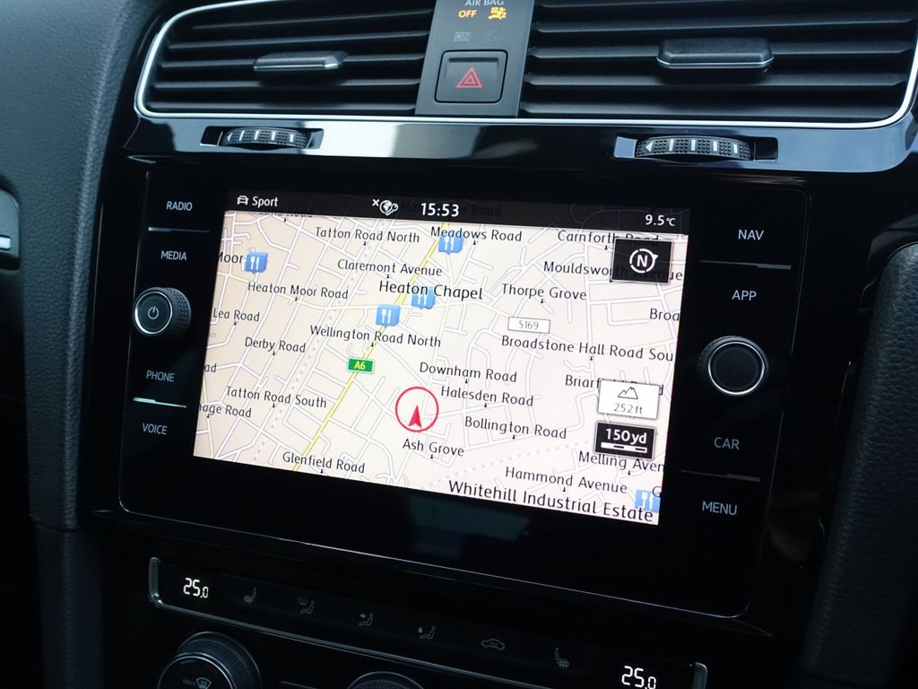 Used Volkswagen Golf 2019 for sale - 76315697: Photo 2