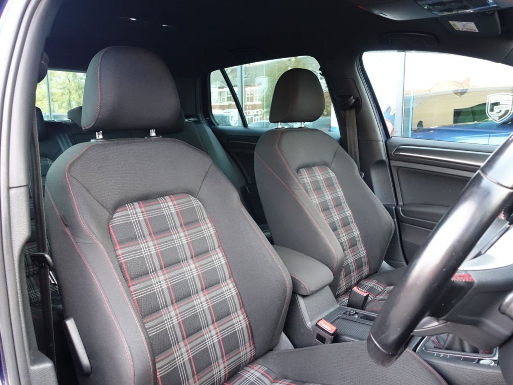 Used Volkswagen Golf 2019 for sale - 76315697: Photo 3