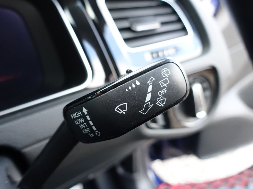 Used Volkswagen Golf 2019 for sale - 76315697: Photo 30