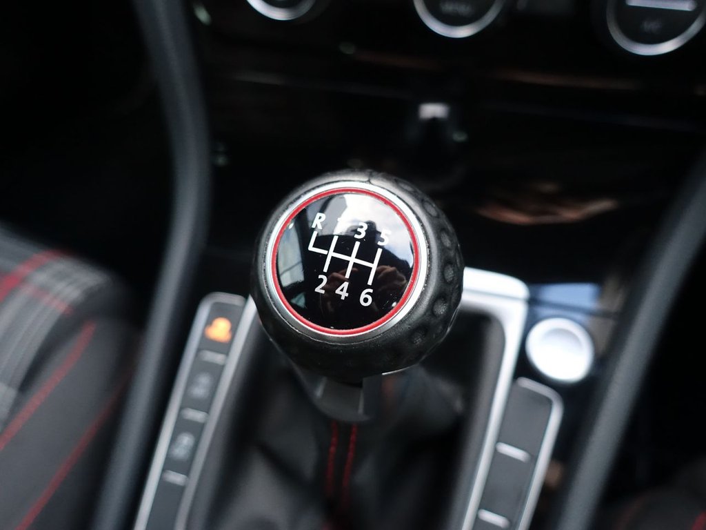 Used Volkswagen Golf 2019 for sale - 76315697: Photo 40