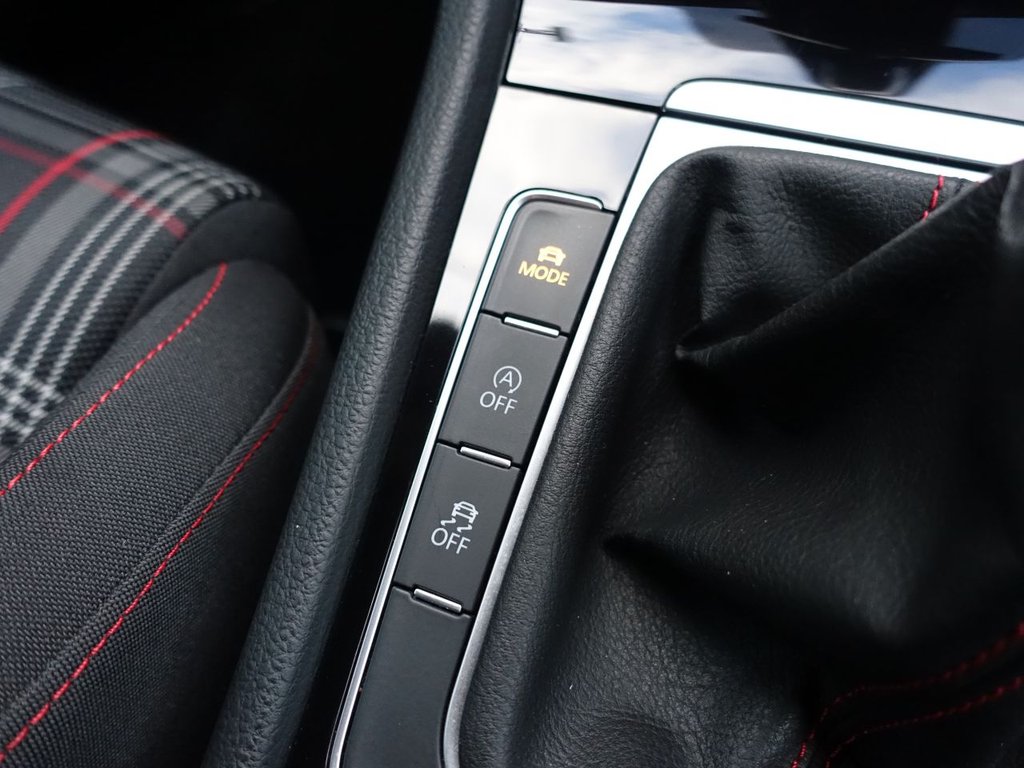 Used Volkswagen Golf 2019 for sale - 76315697: Photo 42