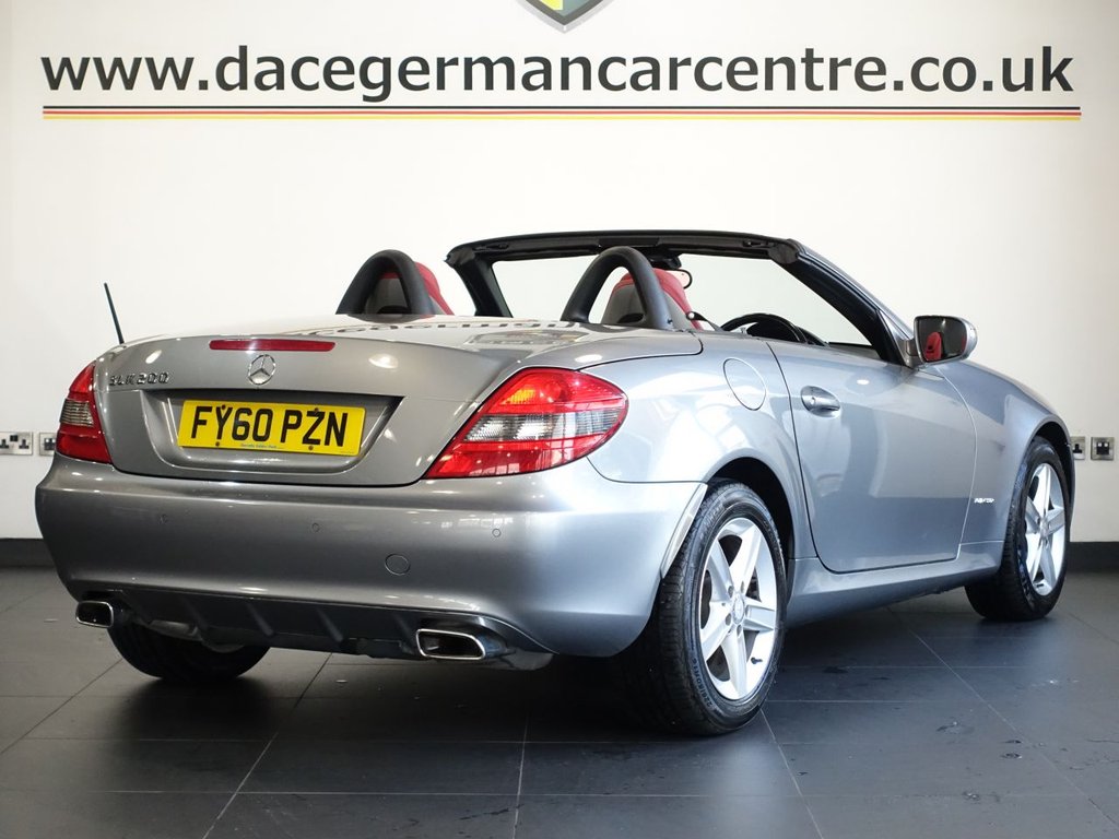 Used Mercedes-Benz SLK 2010 for sale - 76923116: Photo 12