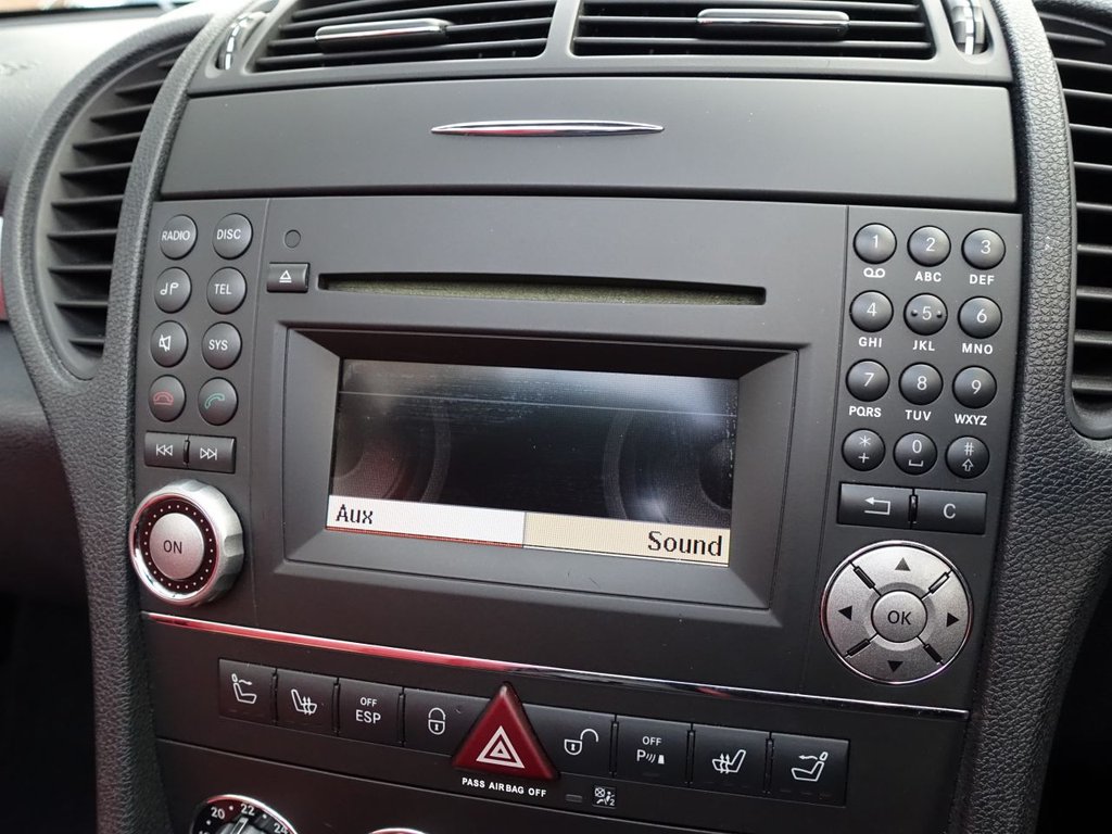 Used Mercedes-Benz SLK 2010 for sale - 76923116: Photo 18